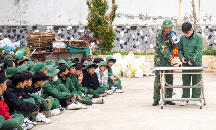 Ứng Hoà, thiết thực nhiều hoạt động chào mừng kỷ niệm 80 năm Ngày thành lập Quân đội nhân dân Việt Nam (22/12/1944 - 22/12/2024)- Ảnh 11. Ứng Hoà, thiết thực nhiều hoạt động chào mừng kỷ niệm 80 năm Ngày thành lập Quân đội nhân dân Việt Nam (22/12/1944 - 22/12/2024)- Ảnh 11.
